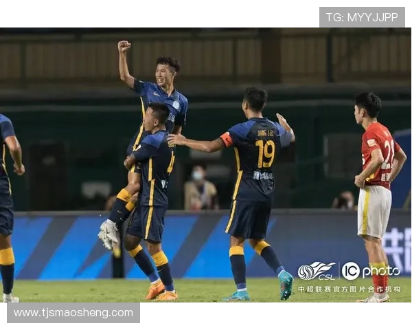 广州排球队配合问题引发热议球迷与专家各抒己见探讨未来发展方向